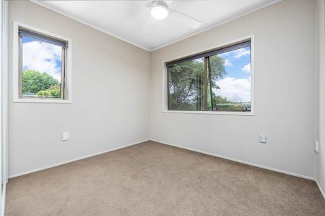 Photo of property in 9a Pendene Place, Forrest Hill, Auckland, 0620