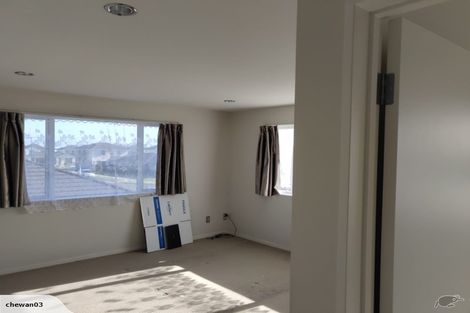 Photo of property in 10 Peerless Avenue, Takanini, 2112