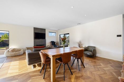 Photo of property in 16 Travertine Street, Cromwell, 9310