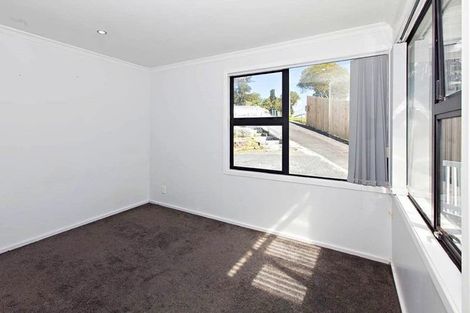 Photo of property in 18 Jamaica Place, Blockhouse Bay, Auckland, 0600