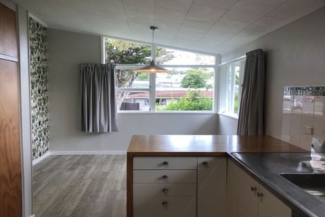 Photo of property in 24 Sequoia Place, Sunnynook, Auckland, 0620