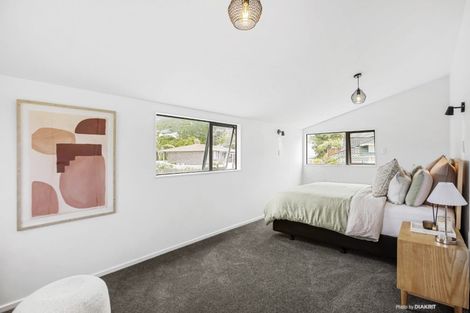 Photo of property in 48 Percy Dyett Drive, Karori, Wellington, 6012