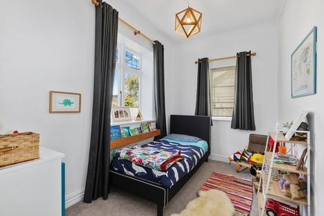 Photo of property in 30 Awamutu Grove, Waiwhetu, Lower Hutt, 5010