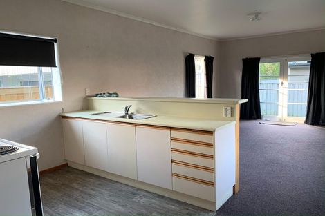 Photo of property in 5b Hughes Avenue, Hokowhitu, Palmerston North, 4410