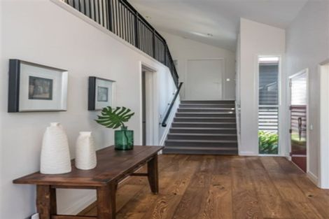 Photo of property in 44 Oceania Place, Mellons Bay, Auckland, 2014