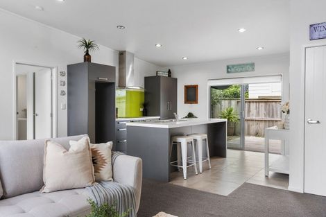 Photo of property in 408 Linton Crescent, Whangamata, 3620