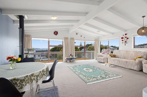 Photo of property in 3 Kauri Crescent, Snells Beach, 0920