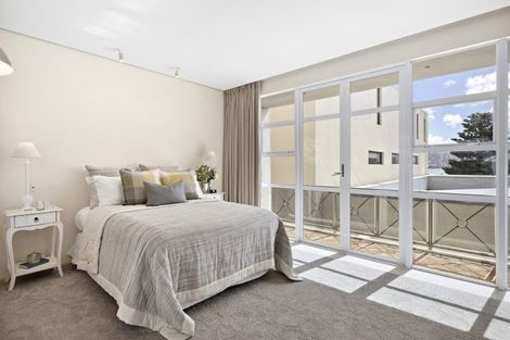 Photo of property in Trieste, 2/346 Oriental Parade, Oriental Bay, Wellington, 6011