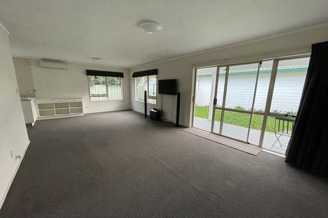 Photo of property in 2/1003 Caroline Road, Mayfair, Hastings, 4122