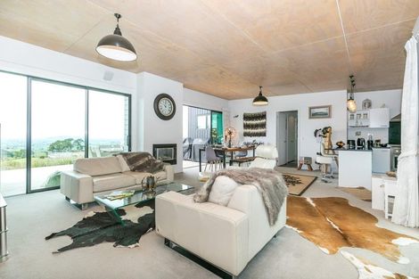 Photo of property in 6 Tiwarawara Lane, Puketotara, Te Awamutu, 3876