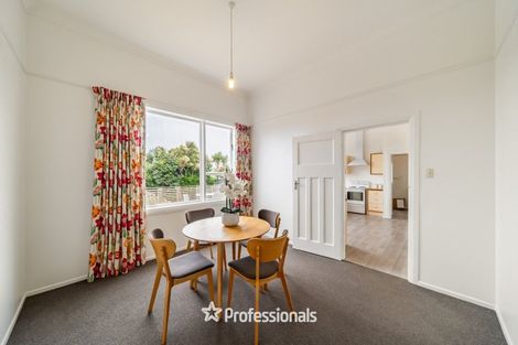 Photo of property in 79 Queens Drive, Lyall Bay, Wellington, 6022