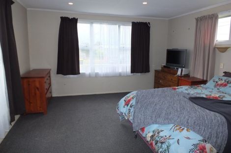 Photo of property in 25 Edinburgh Terrace, Foxton Beach, Foxton, 4815