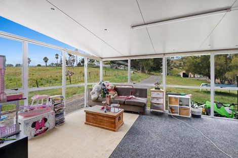 Photo of property in 411 Pine Valley Road, Dairy Flat, Silverdale, 0992