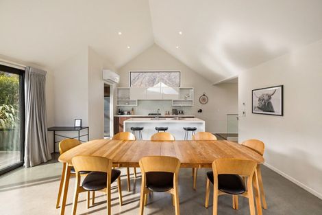 Photo of property in 35 Jacks Point Rise, Jacks Point, Queenstown, 9371