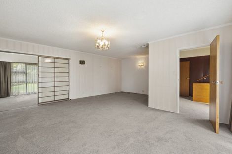 Photo of property in 4 Honey Place, Weymouth, Auckland, 2103