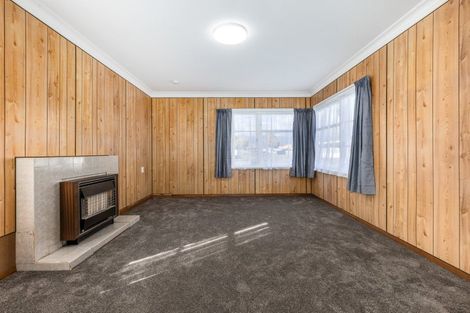 Photo of property in 11 Bartholomew Road, Levin, 5510