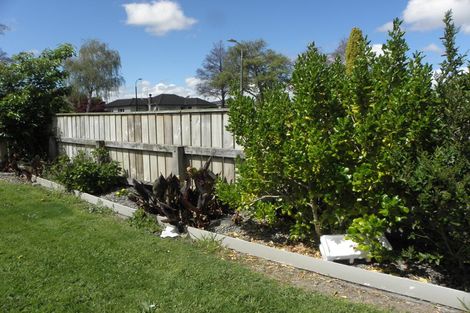 Photo of property in 2 Hobson Place, Takaro, Palmerston North, 4412