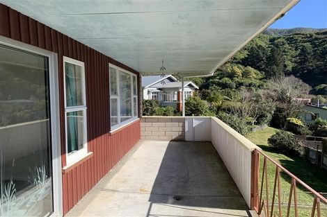 Photo of property in 55 Dorset Street, Picton, 7220