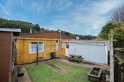 Photo of property in 18 Manchester Street, Bradford, Dunedin, 9011