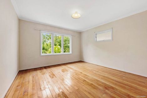 Photo of property in 30 Edmonton Road, Henderson, Auckland, 0612