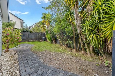 Photo of property in 15a Ngahere Views, Orewa, 0931