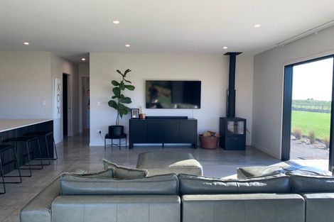 Photo of property in 187 Korito Road, Korito, New Plymouth, 4371
