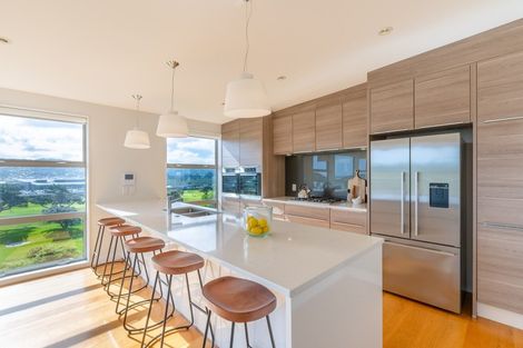 Photo of property in 16 Bunker Way, Strathmore Park, Wellington, 6022