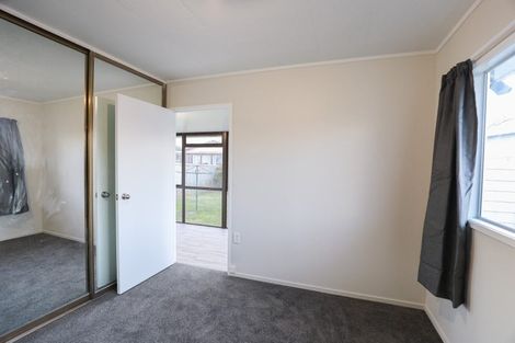 Photo of property in 6 Balwyn Place, Clendon Park, Auckland, 2103