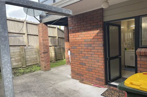 Photo of property in 2/4 Calluna Crescent, Totara Heights, Auckland, 2105