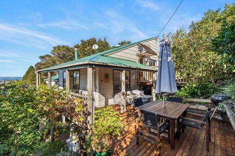 Photo of property in 811 East Coast Road, Northcross, Auckland, 0630