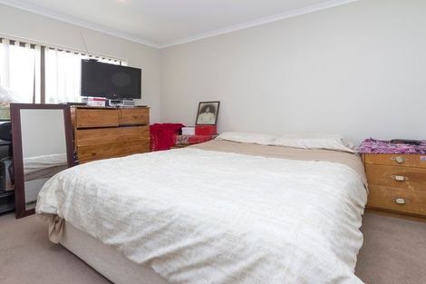 Photo of property in 71 Keri Vista Rise, Papakura, 2110