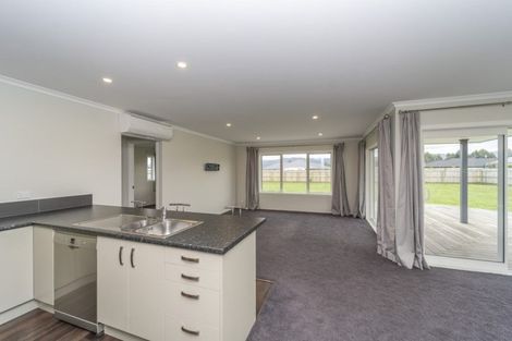 Photo of property in 8 Hartley Avenue, Carterton, 5713