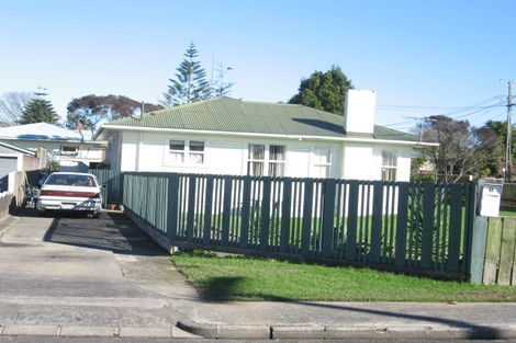 Photo of property in 1 Balfour Road, Manurewa, Auckland, 2102