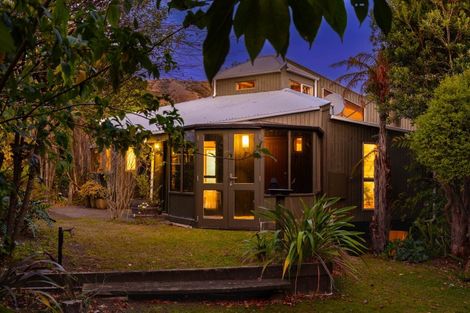 Photo of property in 60 Leinster Avenue, Raumati South, Paraparaumu, 5032