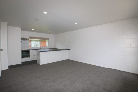 Photo of property in 3/74 Portage Road, New Lynn, Auckland, 0600