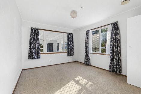 Photo of property in 25 Brookes Terrace, Waitara, 4320