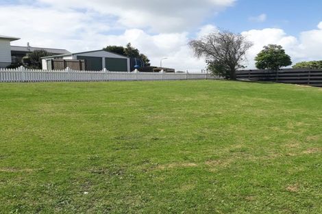 Photo of property in 21 Churchill Terrace, Waiuku, 2123