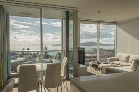 Photo of property in Sentinel Apartments, 902/3 Northcroft Street, Takapuna, Auckland, 0622