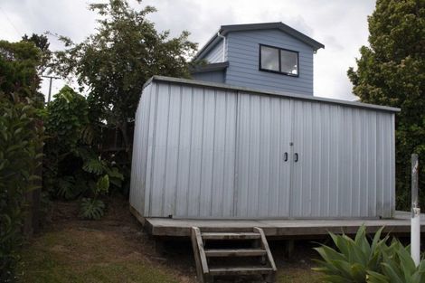 Photo of property in 17 Windy Ridge Road, Glenfield, Auckland, 0629