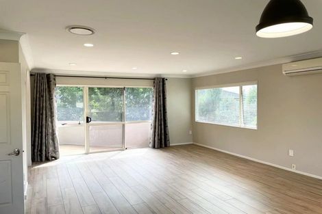 Photo of property in 2 Kaniere Place, Half Moon Bay, Auckland, 2012