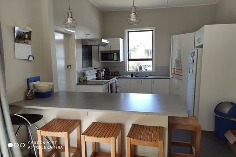 Photo of property in 50 Te Wharepouri Street, Berhampore, Wellington, 6023