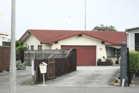 Photo of property in 8 Hersham Place, Bromley, Christchurch, 8062