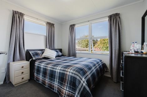 Photo of property in 10 Bremridge Place, Melville, Hamilton, 3206