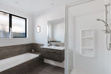 Photo of property in 38 Kohekohe Road, Papamoa Beach, Papamoa, 3118