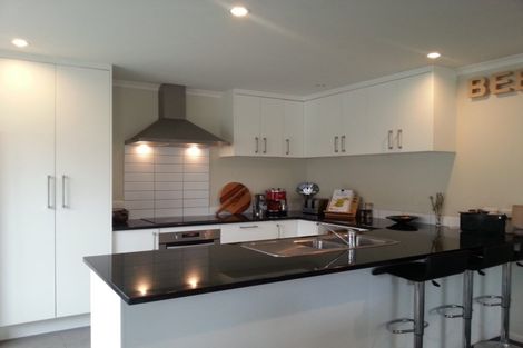 Photo of property in 70 Ngataringa Road, Devonport, Auckland, 0624