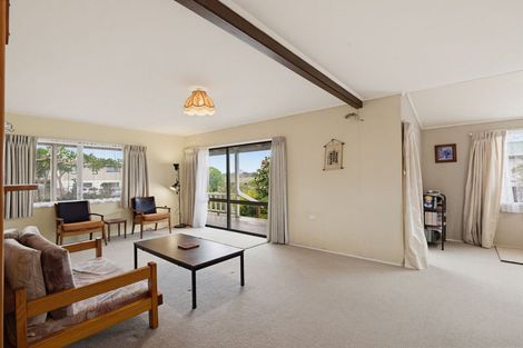 Photo of property in 14 Riverside Drive, Waiuku, 2123