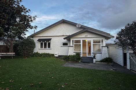 Photo of property in 8 Bell Street, Welbourn, New Plymouth, 4310