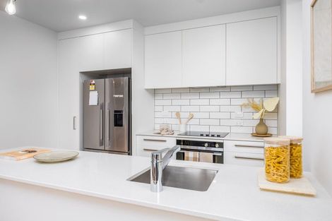 Photo of property in 4d Treasury Place, Onehunga, Auckland, 1061