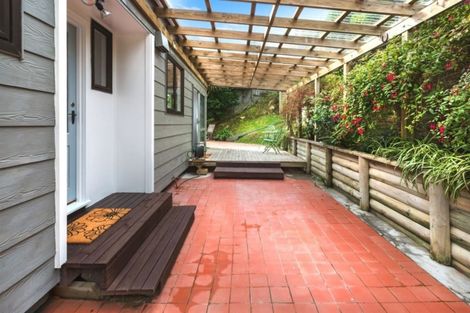 Photo of property in 9 Cleat Street, Whitby, Porirua, 5024