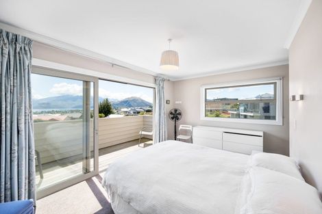 Photo of property in 6 Bovett Place, Wanaka, 9305